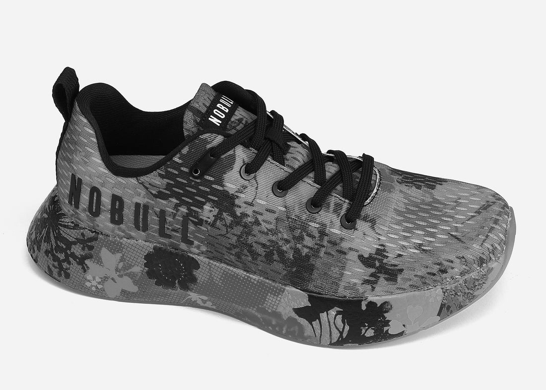 360 degree footwear spins